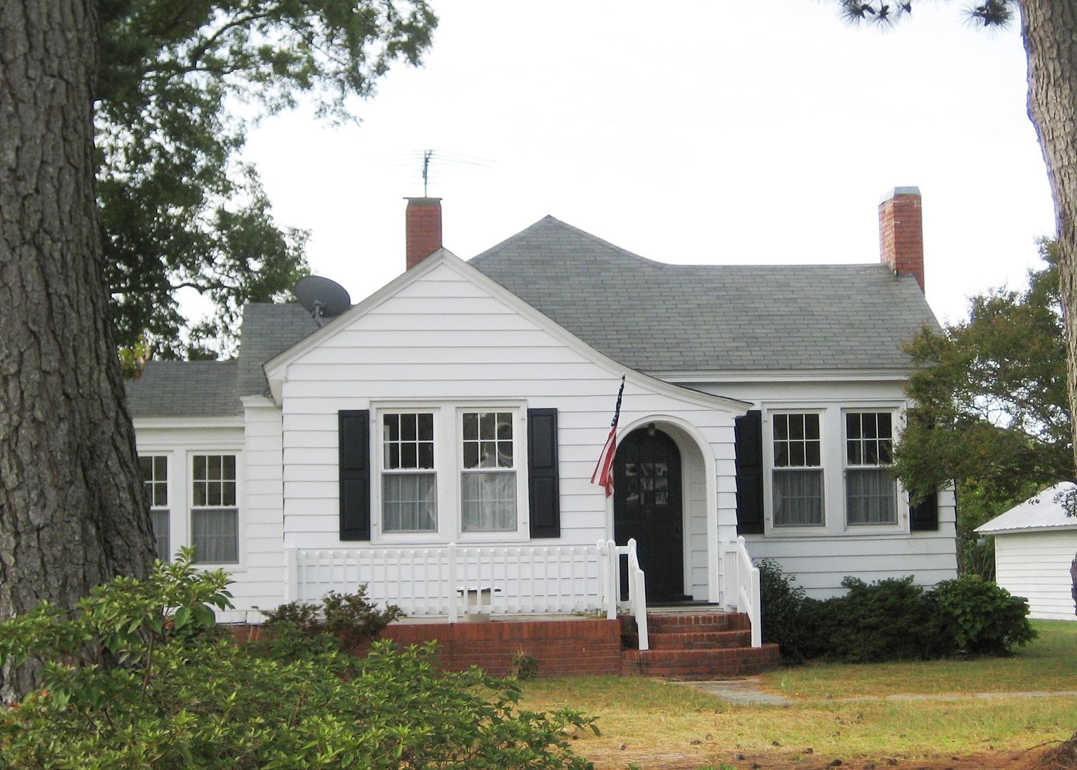 More Treasures Within Gloucester Courthouse, Virginia Sears Modern Homes